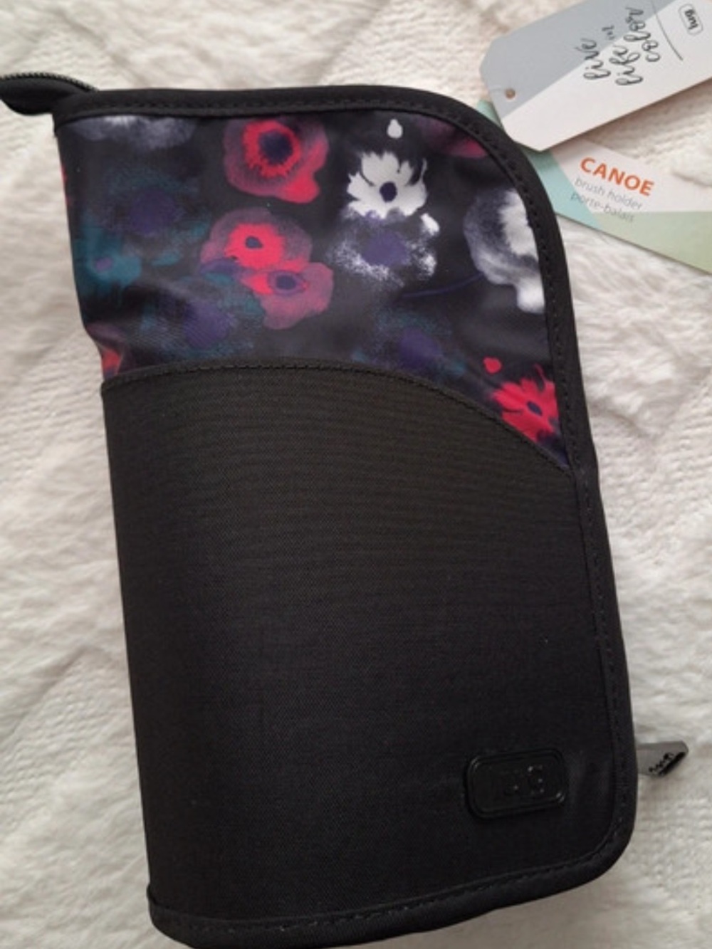 “New With Tags” Lug Canoe Makeup/Brush Holder/Cosmetic Bag.  Black Floral